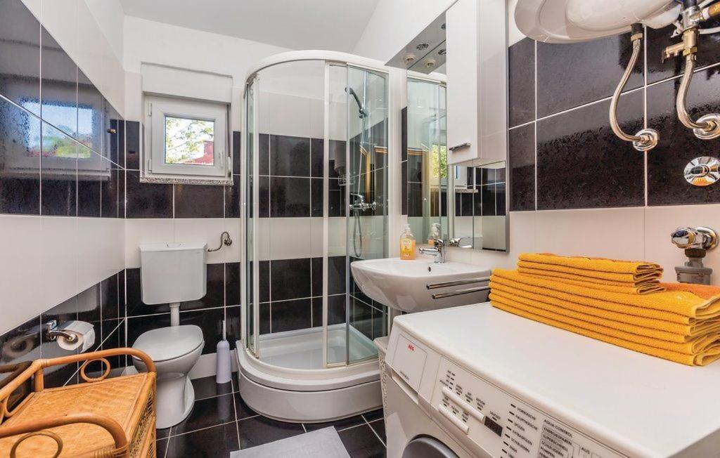 קרלובג Apartmani Ivankovic מראה חיצוני תמונה